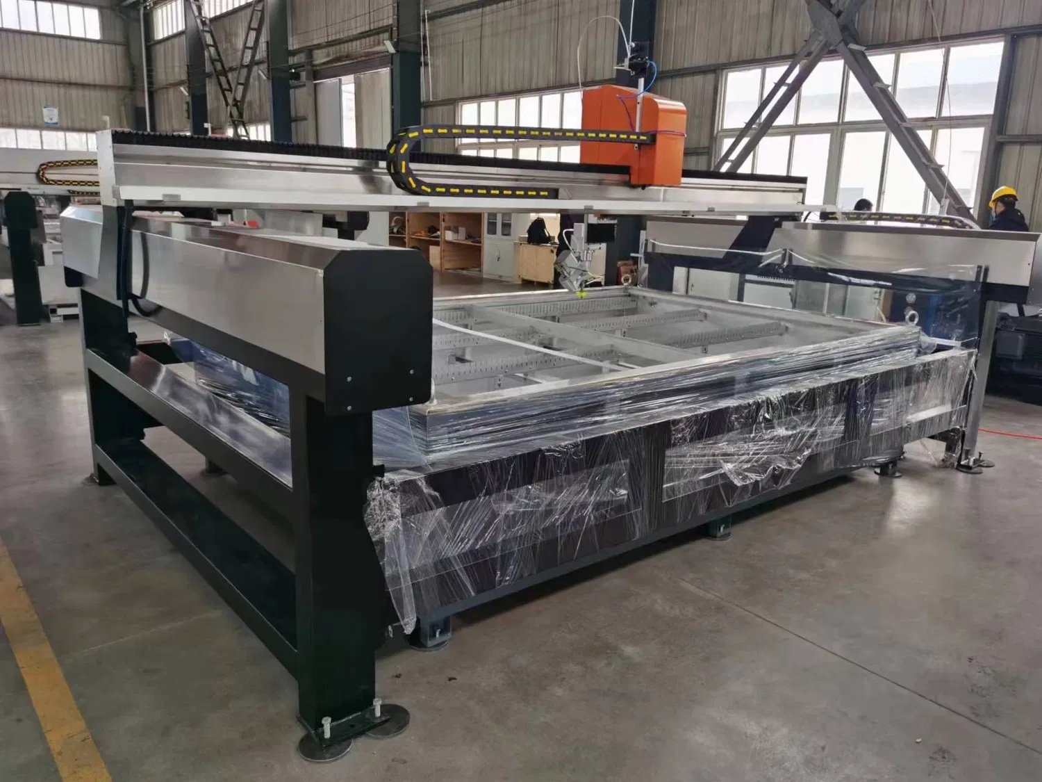 Cantilever type CNC waterjet cutting machine